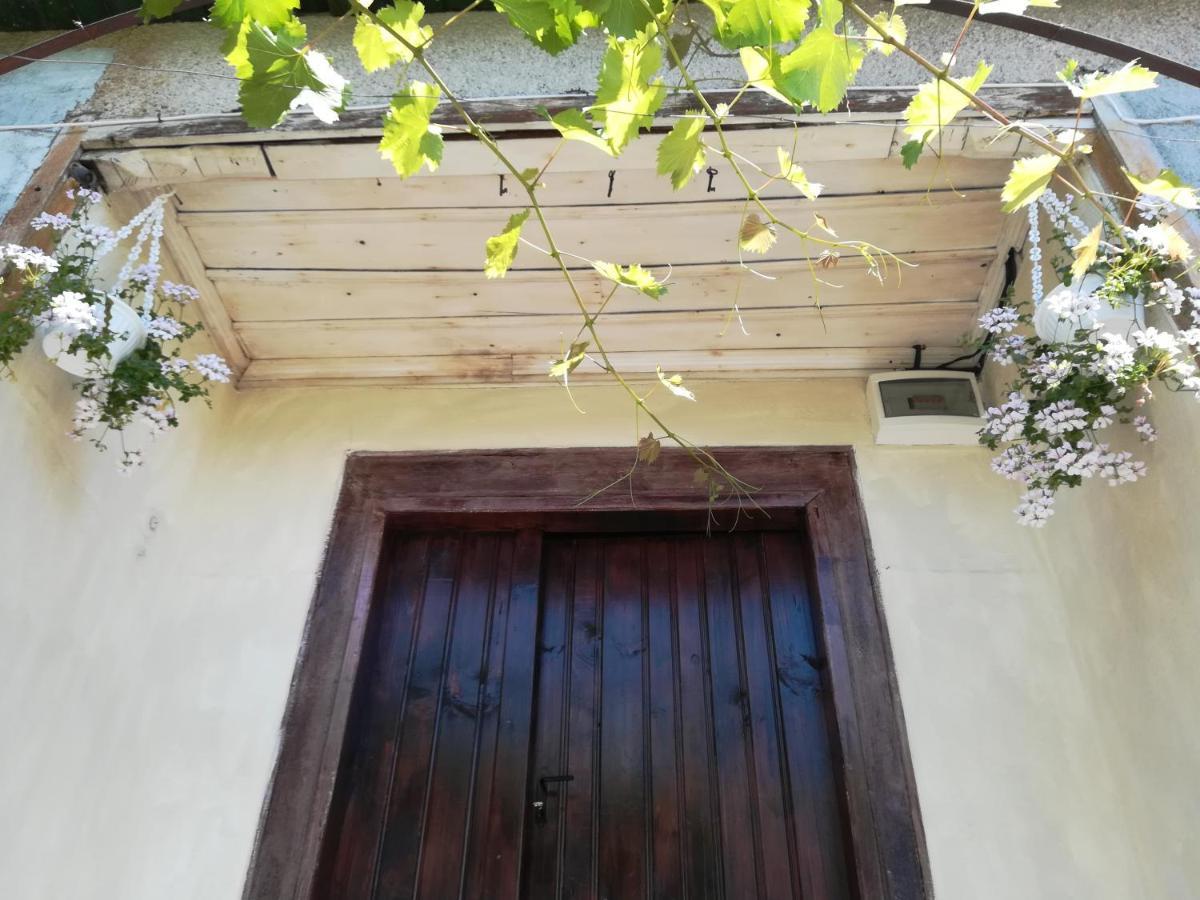 Къща Христини Hotel Kalofer Exterior foto